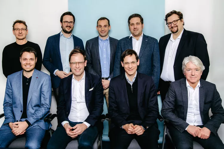 TTTech ZYNE Project team + Georg Kopetz (TTTech) + Franz Zöchbauer & Andreas Bräuer (VERBUND X Ventures)